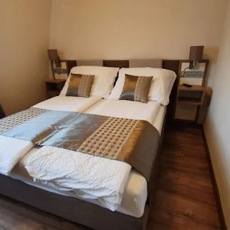 Lejlighed Zalakarosi Zora Apartmanhaz